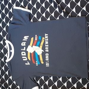 Ouray  gray graphic tee shirt ,small